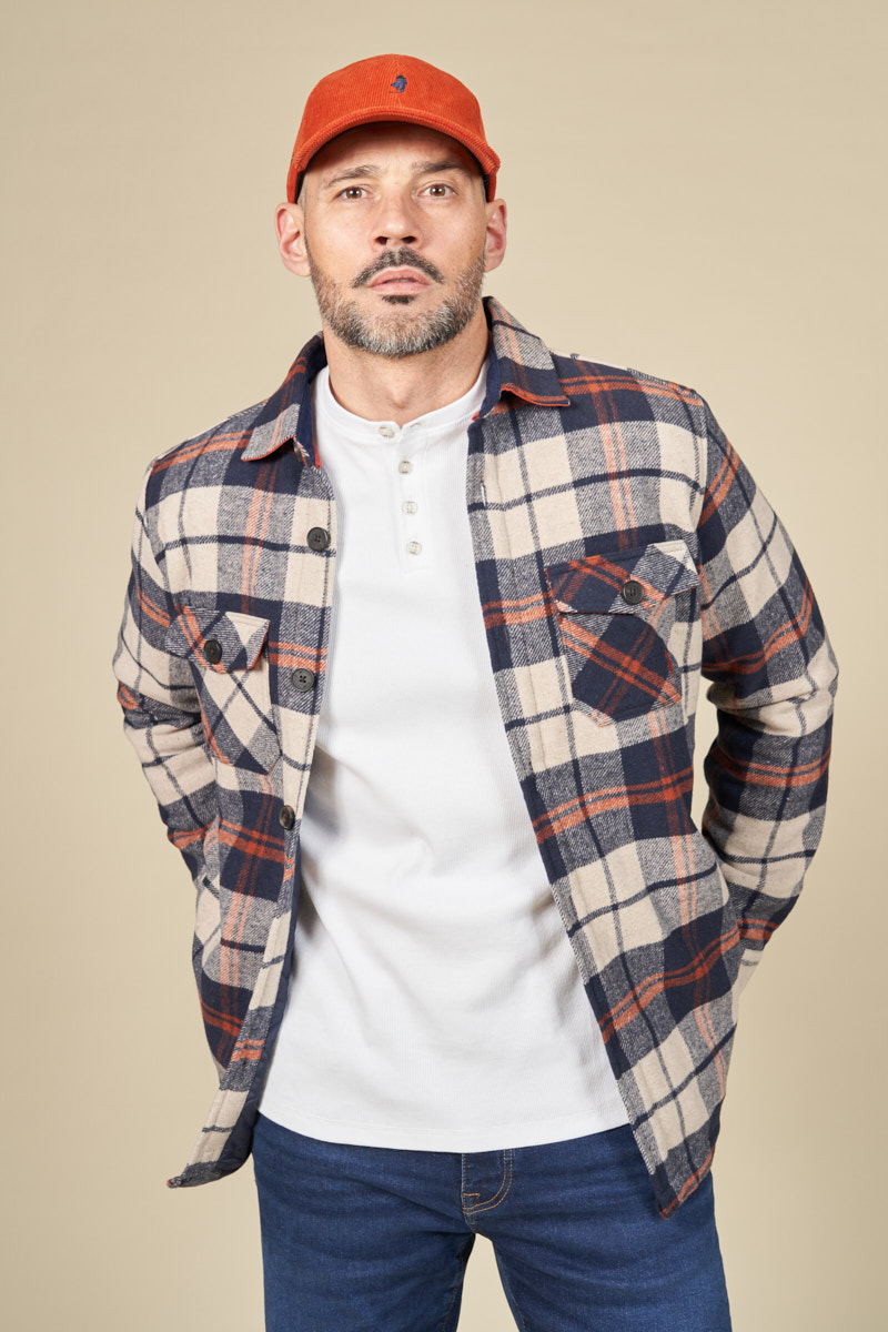 Chemise en flanelle à carreaux produite sur cahier des charges